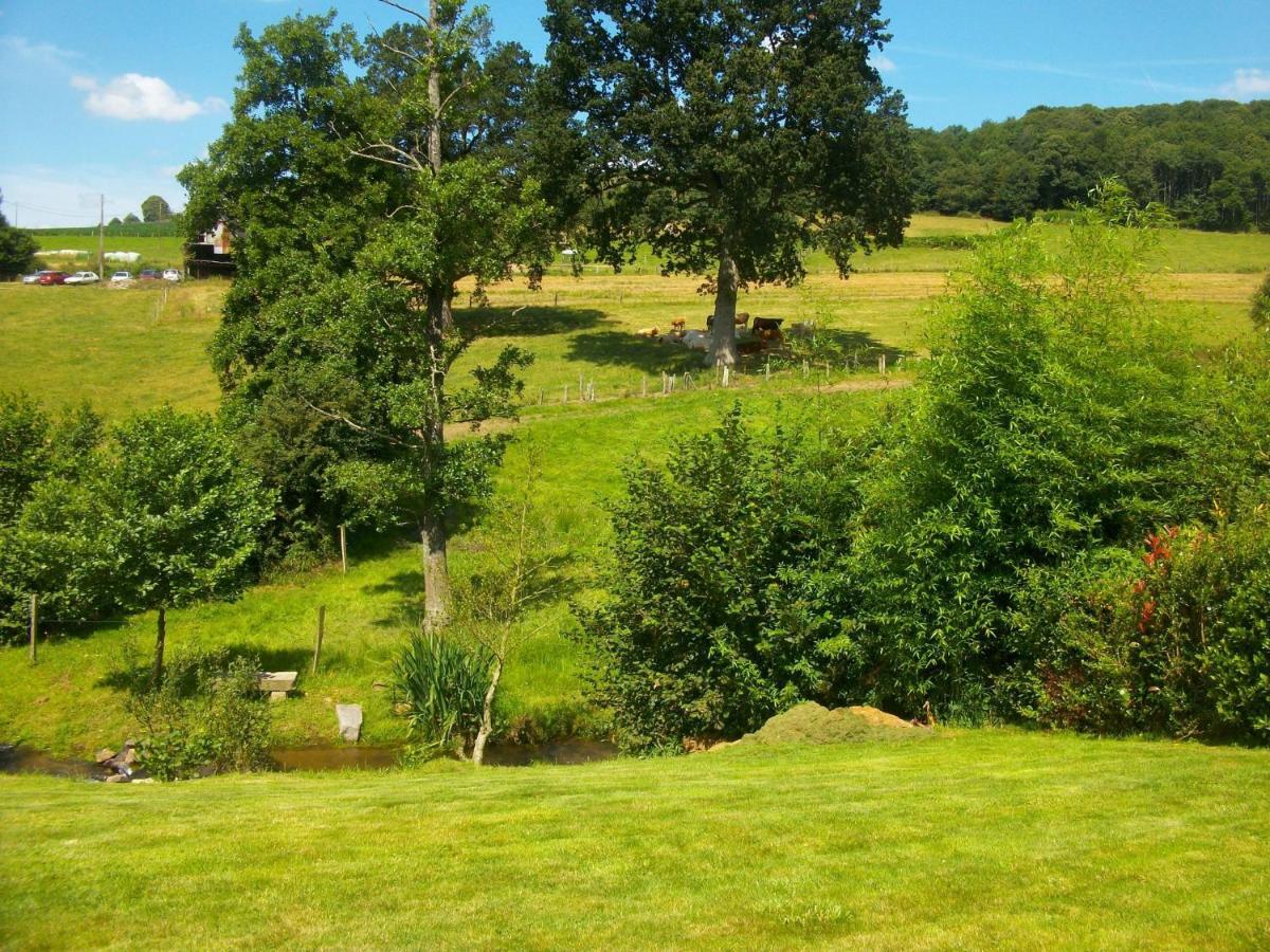 Cosy Chalet With Private Garden In Normandy Isigny-le-Buat Номер фото