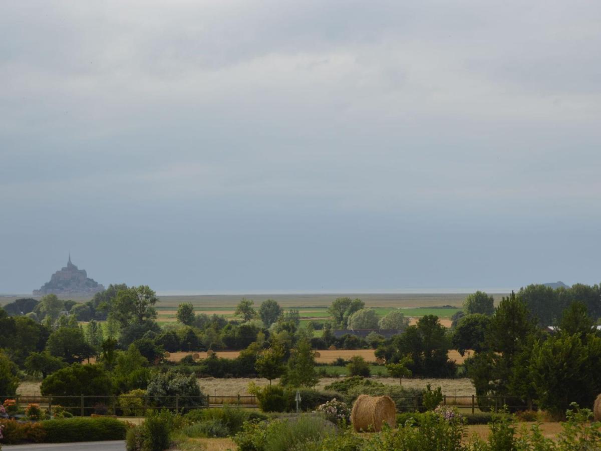 Cosy Chalet With Private Garden In Normandy Isigny-le-Buat Екстер'єр фото